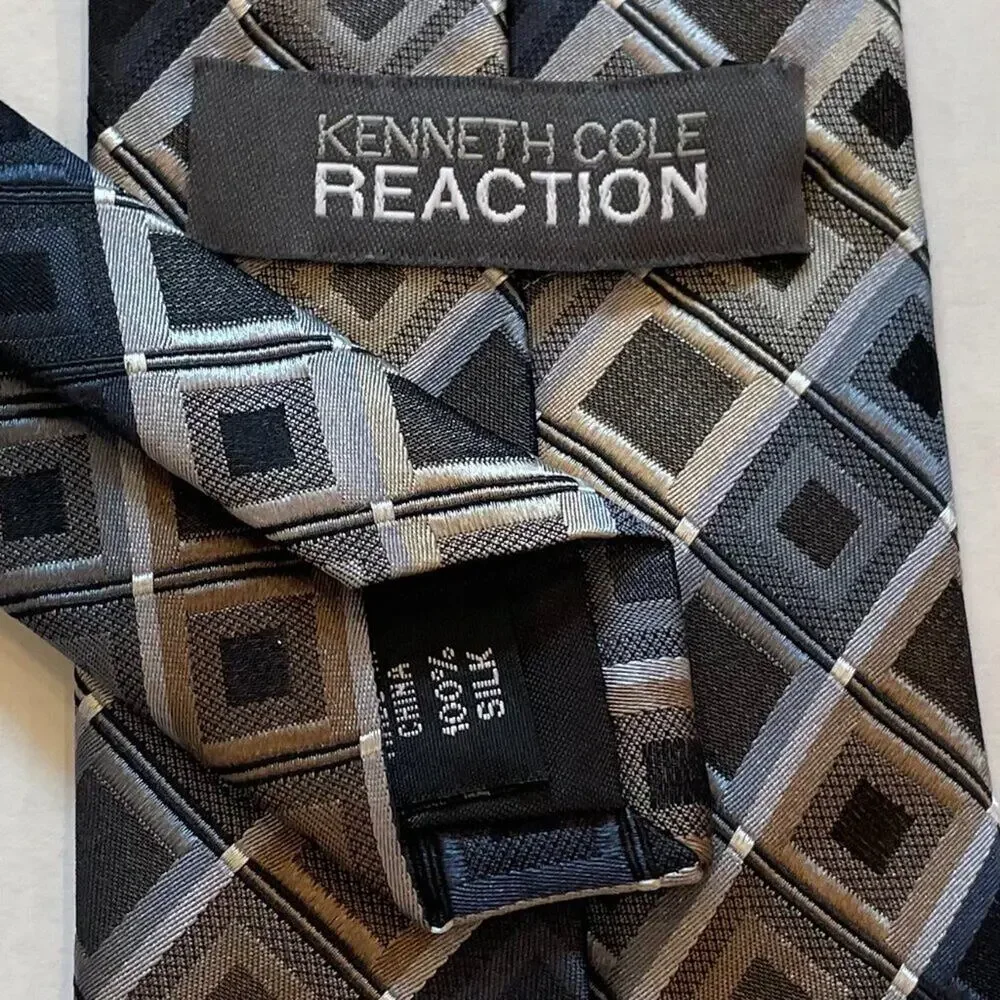Kenneth Cole Silver, Gold, Black, Navy Silk Geometric Print Silk Tie 57